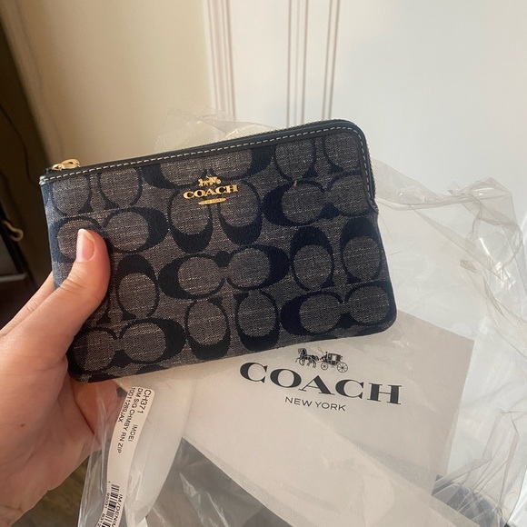 Coach Small Wallet/Wristlet - Picture 2 of 4
